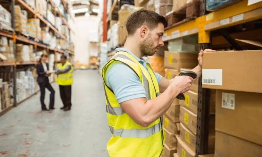 How Overflow Warehouse Capacity Supports Unpredictable Production Demand